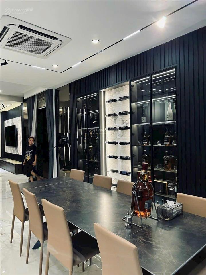 18.6 tỷ căn góc khu k300  cộng hòa, 6 x 13,5m, 3 lầu đường thông kinh doanh đa ngành