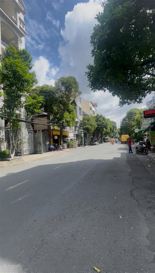 Nhà 4 tầng, 5x18m mặt tiền khu vip k300 nhỉnh 15 tỷ. ngay cửa pico plaza cộng hòa