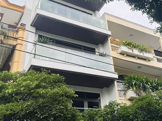 (duy nhất) giáp quận 10 , ngang 5 x 12 , 6 tầng chỉ nhỉnh 10 đồng