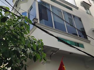 Nhà đẹp ở ngay 4x14m. góc 2mt, kc 5 tầng khu vực hoàng văn thụ  cộng hòa. 11.8 tỷ thương lượng