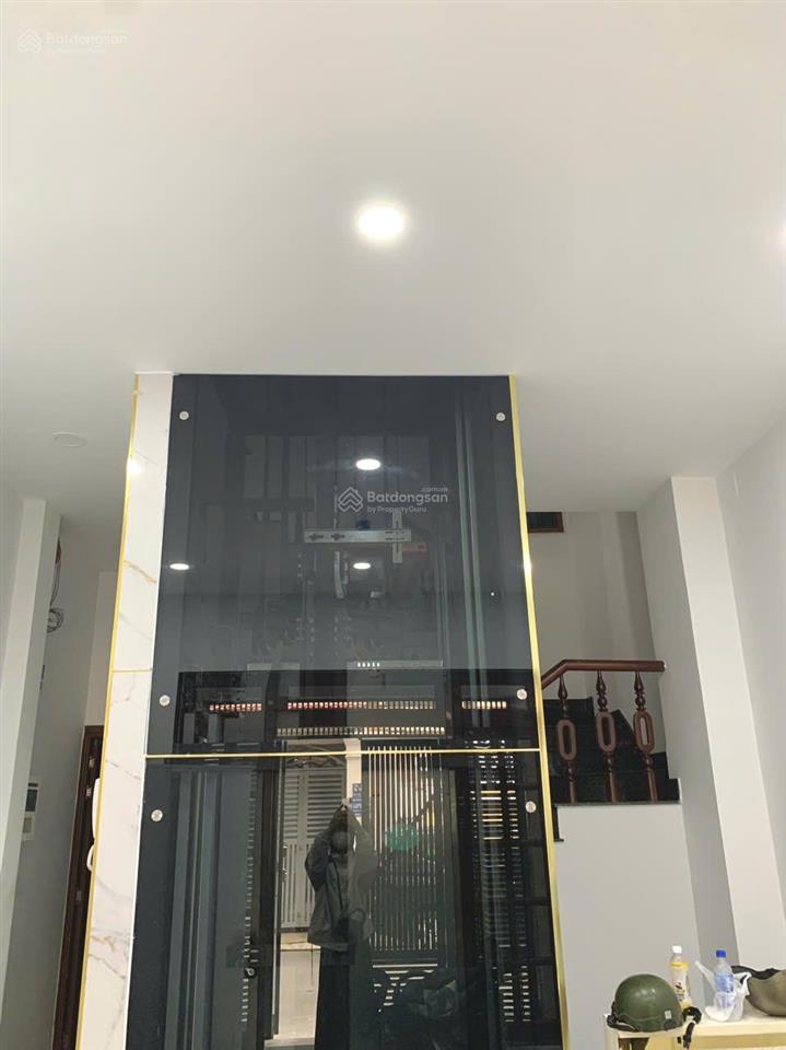 Siêu phẩm chdv mới ra lò đường cửu long, tb. (4,5x15m), 5 tầng tm, thu nhập 80tr/1th. giá 19,5 tỷ