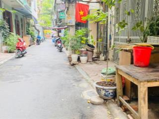 Tôi cần bán nhà c4, 165m², ô tô tránh đỗ, lô góc, view hồ, mặt tiền 8m, 33 tỷ tây sơn.