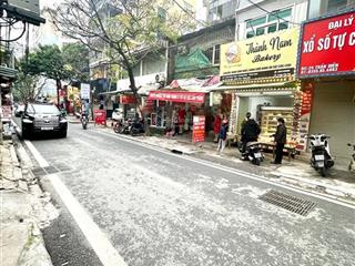 Gia đình cần bán nhanh căn nhà tại mậu lương, kiến hưng hà đông phân lô vỉa hè oto tránh kinh doanh