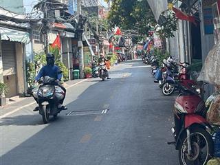 Bán nhà 2 lầu, hẻm 8m nguyễn thị thập, quận 7, chỉ 7,2 tỷ, 74m2, 4pn, 3wc, kinh doanh đẹp