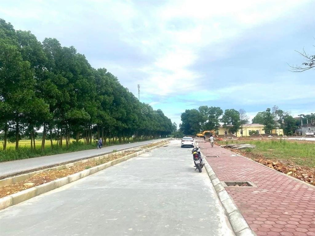 Chính chủ bán đấu giá hiền ninh sóc sơn 95m2 ô tô tránh vỉa hè kinh doanh 0869 109 ***