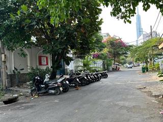 Bán đất 298m2 (dt 10x30m) ngay mt trần não, quận 2. xd hầm 6 tầng. giá chỉ 47 tỷ