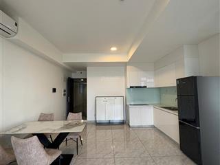 Cho thuê căn 3pn  87m2, giá 23tr/tháng, đầy đủ nội thất. view bitexco q1, landmark.  0902 524 ***