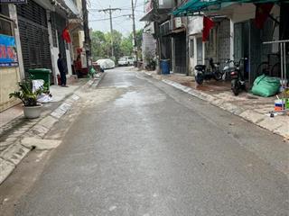 Cực hiếm! bán nhà phân lô vỉa hè phùng hưng ngay viện k viện bỏng, 70m2, ô tô tránh đỗ, giá hơn 11