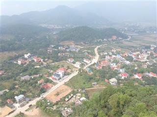 Mình có mảnh đất cần chuyển nhượng, 3500m2 đất có địa thế lưng tựa núi, cách trung tâm hà nội 25km
