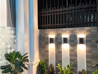 Lên sóng siêu phẩm 3,5 tầng lô góc độc lập mặt ngõ vị trí đẹp kinh doanh thuận lợi