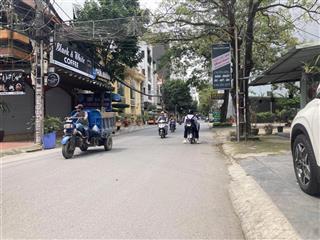 Đất mặt đường đoàn chuẩn tuyến 2 hoàng thế thiện d.tích 100m (ngang 4,6 x 22)  hướng đông bắc