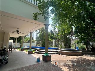 Cho thuê biệt thự 600m2 sân vườn đậm chất nghỉ dưỡng hồ bơi riêng 143tr/tháng tại thảo điền, quận 2