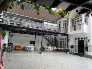 Chính chủ cho thuê căn villa giá rẻ tại thảo điền, q2, đầy đủ nội thất sân vườn 70 triệu/tháng