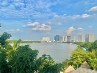 Hàng mới ra cần cho thuê ngay biệt thự thảo điền khu compound để ở nghỉ dưỡng, view trực diện sông
