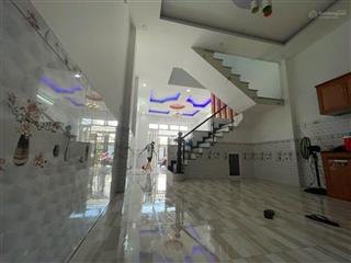 Bán nhà 3 phòng ngủ, mặt tiền đường 12m, ấp mới 2, mỹ hạnh nam, đức hòa, long an