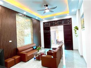 Phạm văn đồng  tặng nội thất xịn xò  15m ra ô tô  2 thoáng trước sau  dt 35m2  5t chỉ hơn 5tỷ