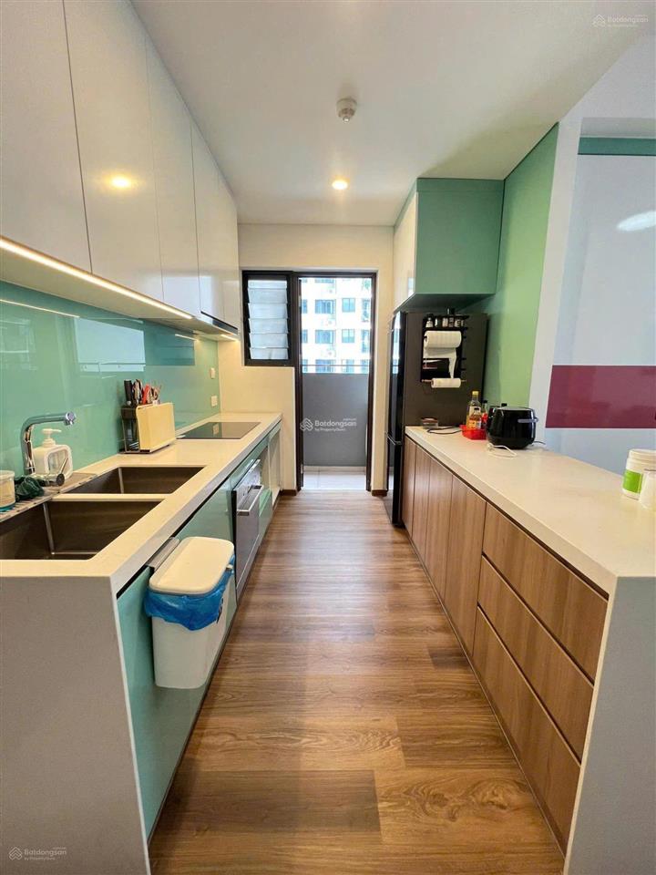 Bán nhanh căn hộ 2pn  sẵn sổ hồng  sang tên nhanh  giá bán chỉ 8 tỷ 4 bao hết  nắm key