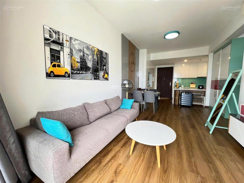 Bán nhanh căn hộ 2pn  sẵn sổ hồng  sang tên nhanh  giá bán chỉ 8 tỷ 4 bao hết  nắm key