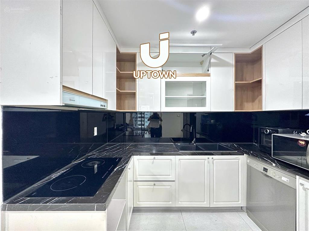 Duy nhất  bán nhanh căn hộ 3pn  94m2  giá chỉ 9 tỷ 8 bao hết  sẵn dòng tiền cho thuê