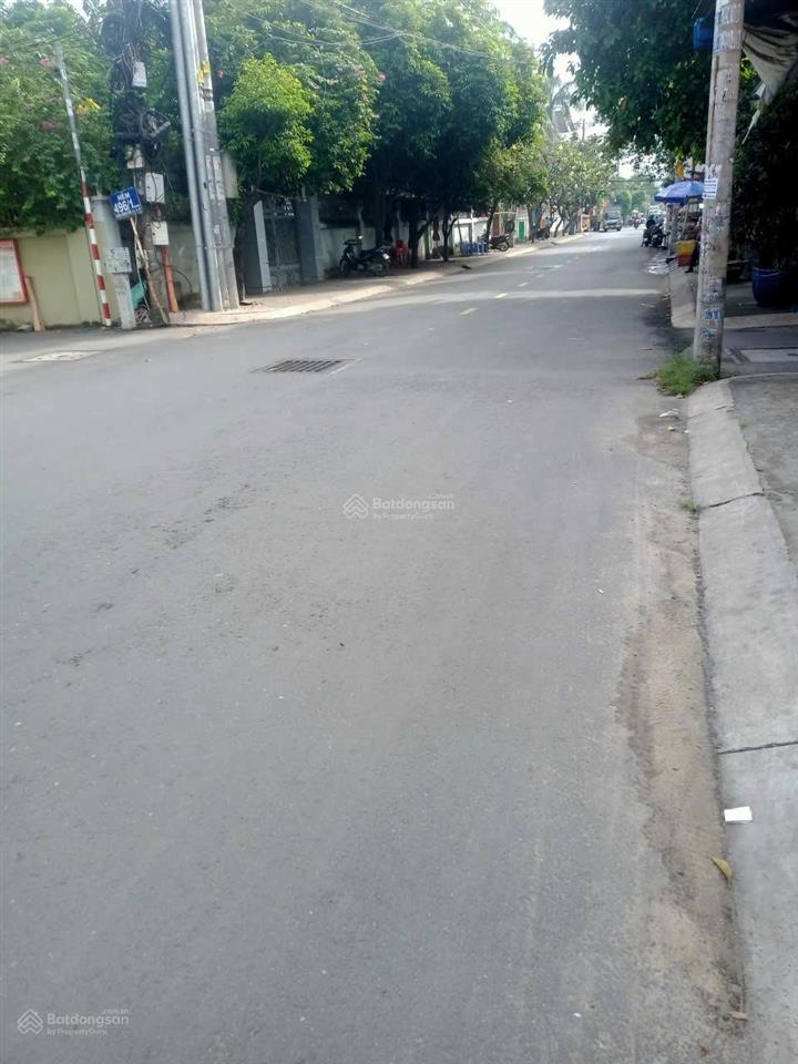 Chính chủ cần bán gấp lô đất 2 mặt tiền vị trí tuyệt đẹp, 4 x 15.5m ở đường dương quảng hàm, p6, gv