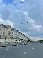 Bán gấp căn nhà 3 tầng góc 2 mặt tiền,hẻm 10m,đường dương quảng hàm, hiếm 6.14x17m giá chỉ 16,5tỷ,