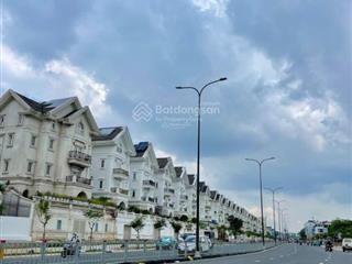 Chính chủ cần bán gấp nhà 2 tầng đường dương quảng hàm, giá 5.8 tỷ, gần khu cityland có thể ở ngay.