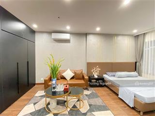 Chính chủ bán căn studio full nội thất  tầng 29 toà s203 vin smart city, giá chỉ 2,4x tỷ bao phí