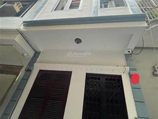 Bán nhà phố cổ hà đông trục chính tô hiệu ô tô đỗ cửa nhà dân xây giá đầu tư 30m2 mt 3.7m hơn 6 tỷ