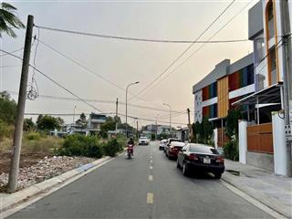 Chính chủ bán đất cách ql1a (50m), p.4, tp. tân an, 100m2, shr, 1tỷ3