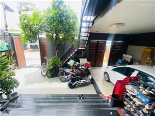 Cg biệt thự chân dài phước bình  quận 9  thủ đức. giá 28 tỷ tl, dt 172m2