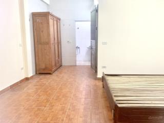 Phòng 40m2 3tr3 rộng rãi sạch sẽ mới