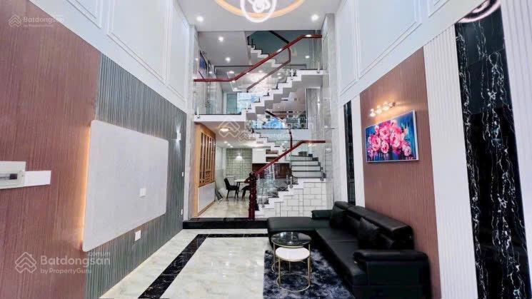 Nhà đẹp chủ cần ra nhanh bớt lộc trần huy liệu  p15  phú nhuận 3t950/ 64,6m2 (sổ riêng chính chủ)