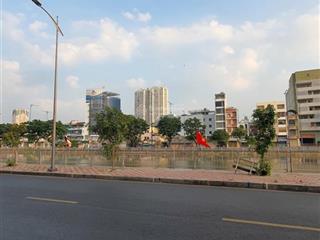 Bán nhà quận 8, bến bình đông, mặt tiền lớn, 5pn