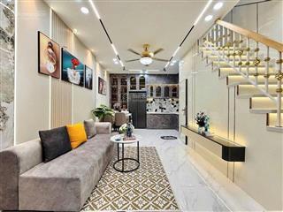 Tôi hải cần bán gấp căn nhà trần quang diệu hẻm lớn oto, 48m2, giá 2 tỷ 150, sổ do tôi đứng tên