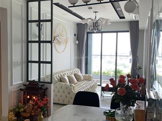 Bán căn hộ emerald, view sân bóng + công viên, 2pn2wc, 71.2m2, full nt, giá 4tỷ500