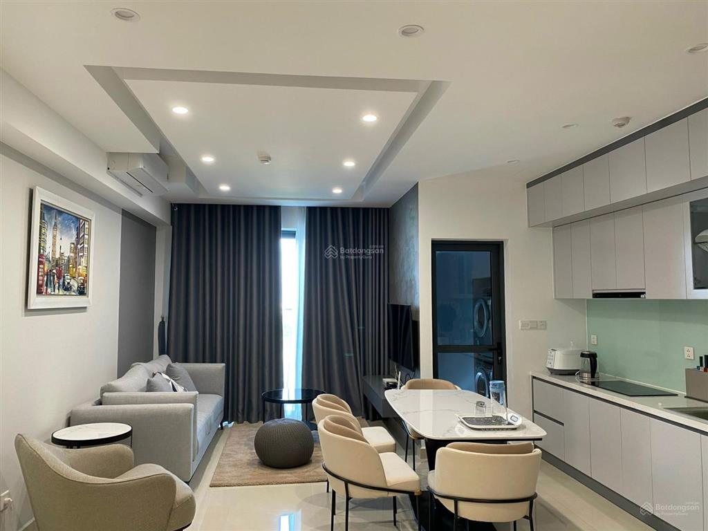 Bán nhanh căn hộ emerald ,2pn1kho2wc ,84m2 , tầng cao ,view công viên ,giá 4ty550