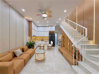Anh vinh chính chủ cần bán nhanh nhà hoàng hoa thám p.1 bình thạnh giá 2 tỷ 250 dt 70m2