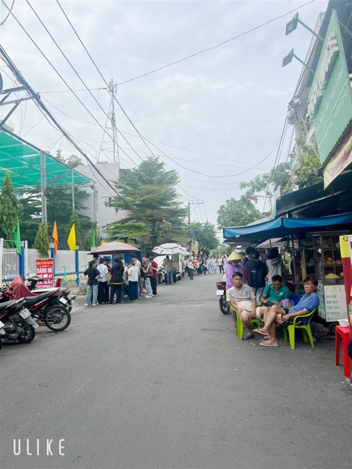 Nhà 2 tầng mtkd đối diện đại học tài chính marketing, quận 7, chỉ nhỉnh 6 tỷ