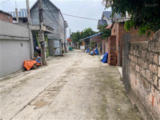 Anh trai chính chủ nhờ bán lô đất 2 mặt tiền diện tích 275m2 tại đông phương yên