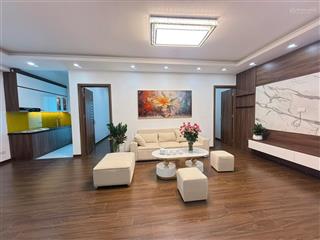 Bán căn hộ chung cư, 2ngủ 1 khách, vị trí vàng của đống đa giáp với ba đình full nội thất nhập khẩu