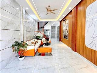 Mặt tiền đường 8m lê văn quới, bình tân, nhà 3 tầng, dt 4x16, sổ vuông, giá 6.x tỷ