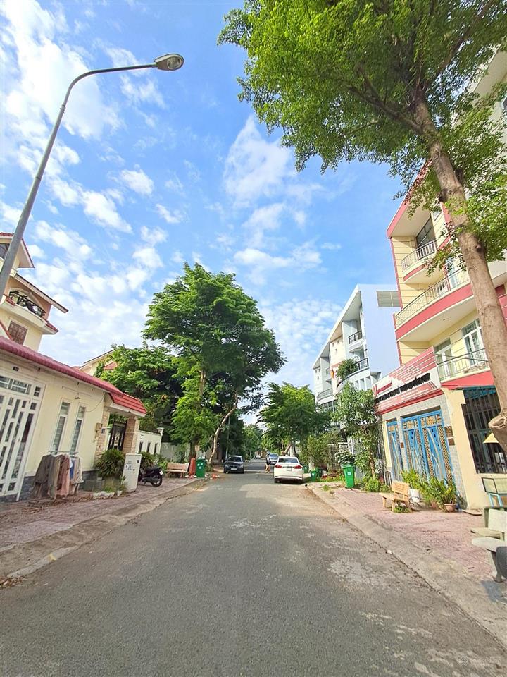 Khu biệt thự khang điền, phước long b, quận 9, đất khu phân lô 200m2