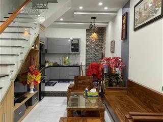 Bán nhà 3 tầng kiệt 3m5 đường núi thành kiệt thông thẳng đi nhiều hướng sẵn vào ở