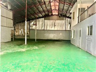 Cho thuê xưởng 400m2 cơ sở hạ tầng hoàn chỉnh, đã xây dựng kiên cố, có nhà 2 tầng trong xưởng