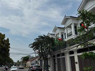 Bán nhà 3 tầng liền kề dự án yên hoà gần cây xăng đôi