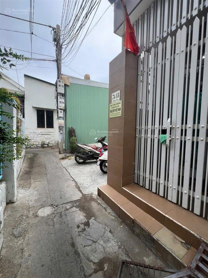 Bán nhanh đất 44.3m2, hẻm trần phú, nha trang, sát cạnh biển, gần bệnh viện vinmec