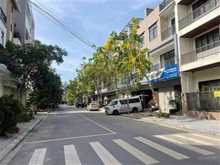 Bán căn góc xây thô 3,5 tầng hud  b mặt nguyễn khuyến, võ cường, bắc ninh