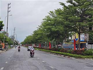 Bán nhà xây thô 5 tầng đường 36 kđt tùng bách, quế võ, bắc ninh