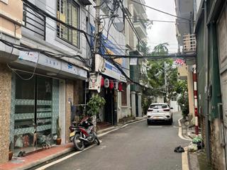 Phố trạm  long biên  thang máy  ô tô 16 chỗ thông  chỉ 8.8 tỷ
