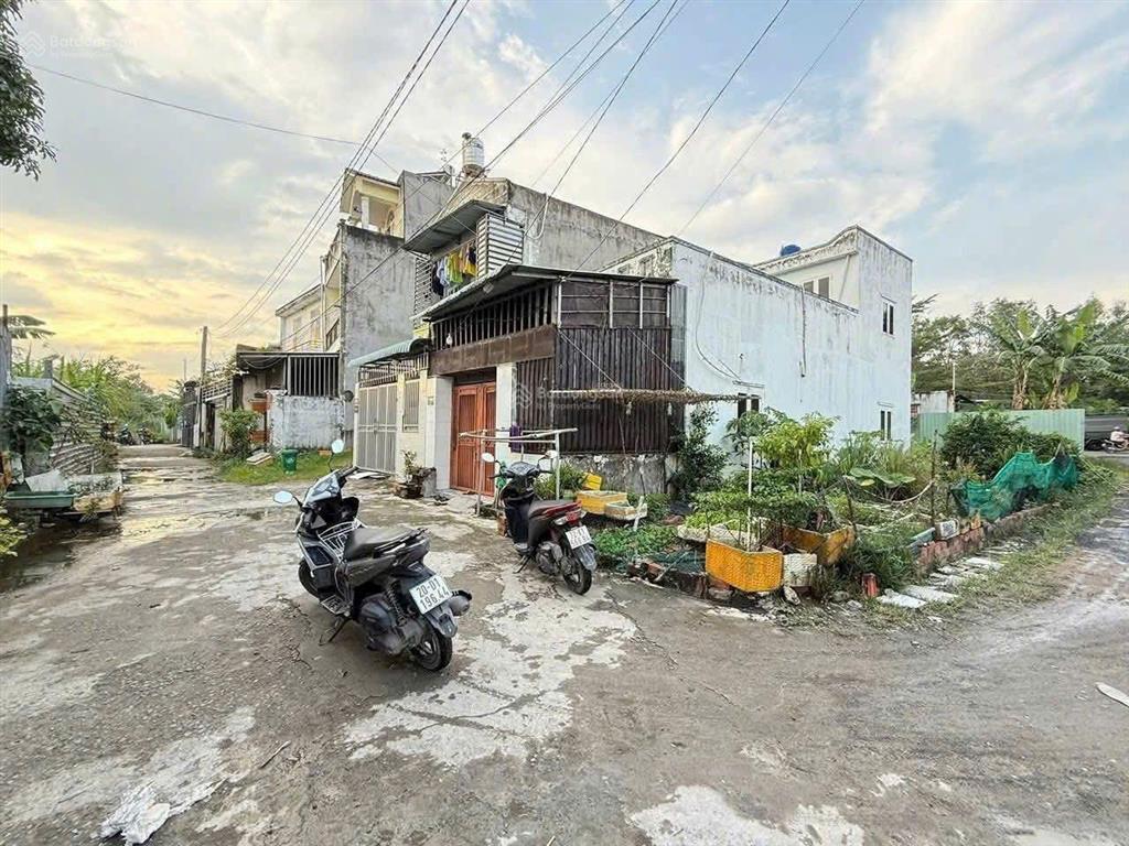 Đất thổ cư góc 2mt thạnh xuân 43 kdc  giá tốt